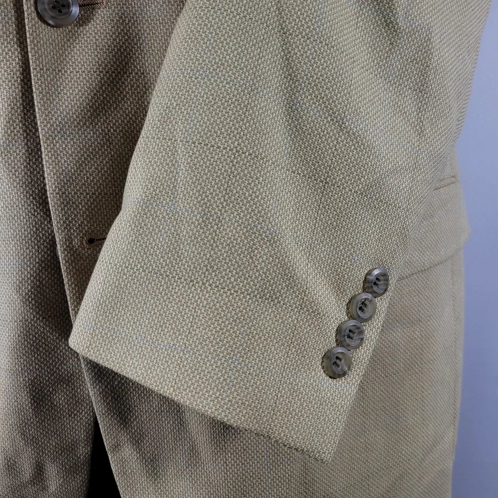 Jones New‎ York Men's Sport Coat Blazer Three Button Beige Plaid Silk Wool 44R